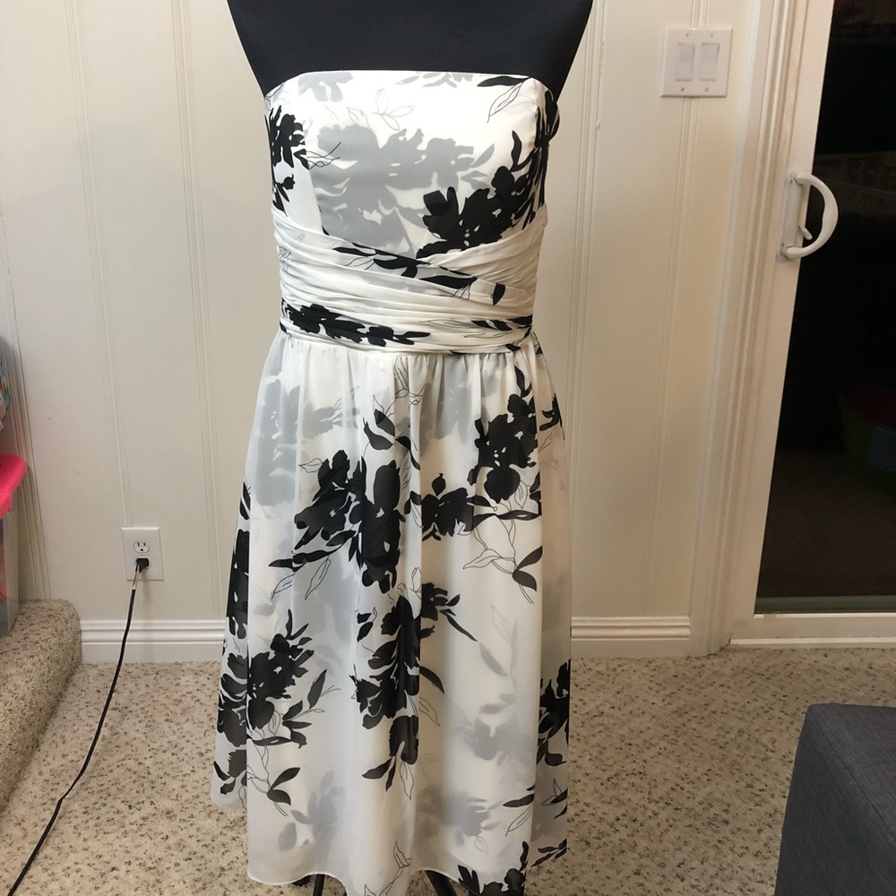 Ann Taylor black and white strapless dress